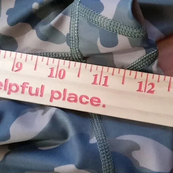 Attracosports on tags no brand on shorts size small camo * - Picture 8 of 14